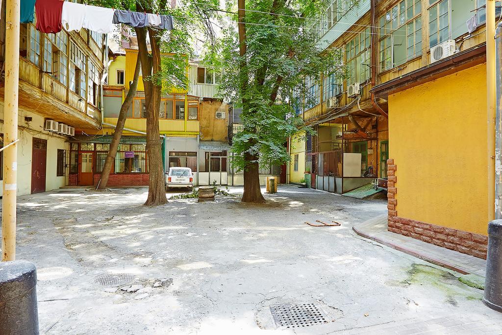 Apartment Deribasovskaya With Jacuzzi Odesa Exterior photo